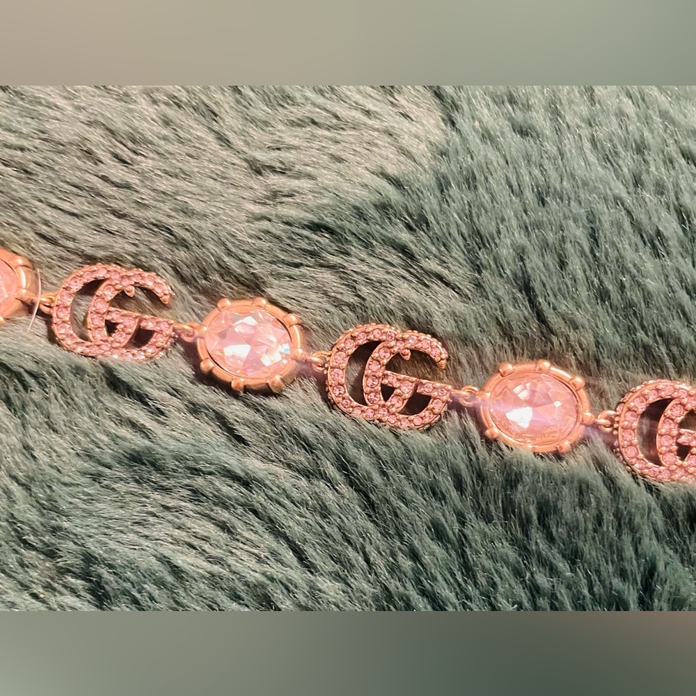 Gucci Gold and Pink Bracelet - Picture 5 of 10